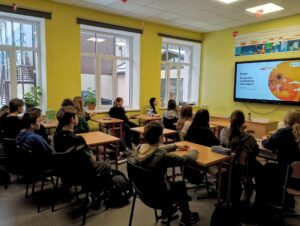 Read more about the article 8. un 9. klase piedalās “Elektrum STEAM dienā”