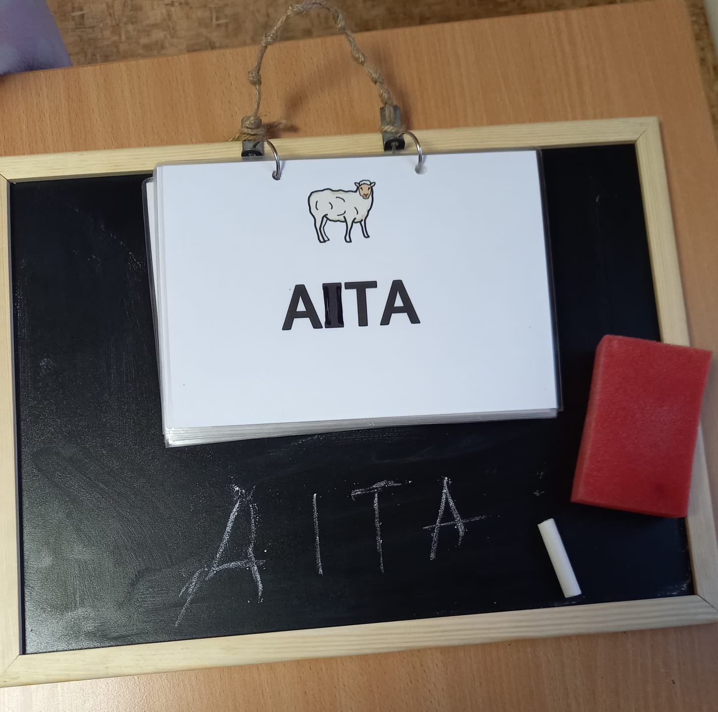 Read more about the article <strong>Grāmata-tāfele.</strong>