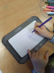 Read more about the article Rakstāmplanšete.