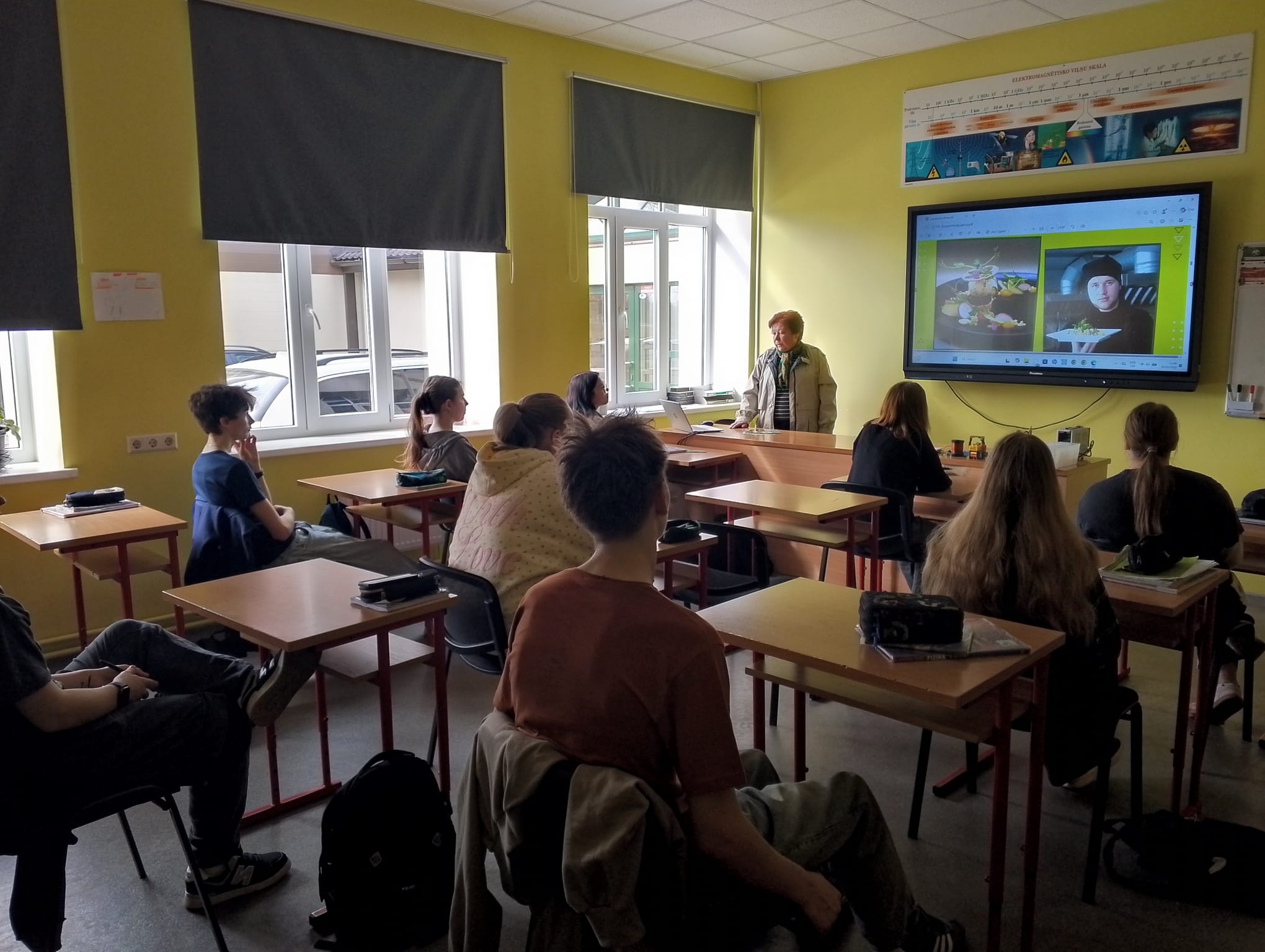 You are currently viewing 9. klašu skolēni piedalījas informatīvā tālākizglītības nodarbībā