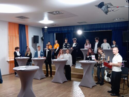 8. klases skolēnu komanda piedalījās erudīcijas spēlē "Rainis? Rainis! Rainis…"