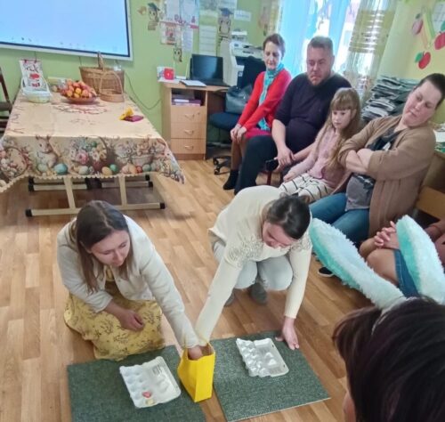 "Lielie rūķīši" svin Lieldienas