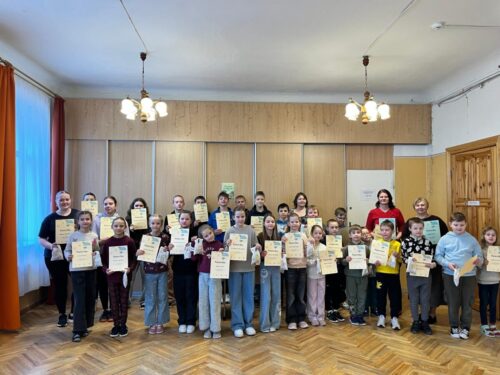 Noslēdzies kārtējais posms "Bērnu, jauniešu un vecāku žūrijas" lasīšanas maratonā