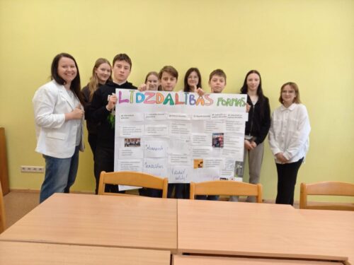 Galēnu pamatskolā notika Jauniešu līdzdalības darbnīcas 6. un 8. klases skolēniem